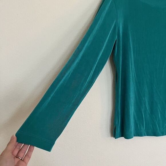 Green top - Picture 5 of 9